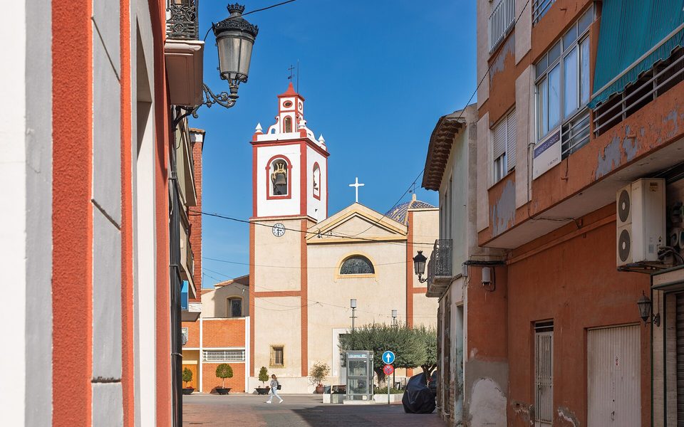 Rojales og det flade Vega Baja-landskab ved Segura-floden